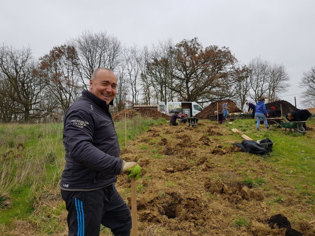 plantation d'arbres avec RTTA et les fous du bois